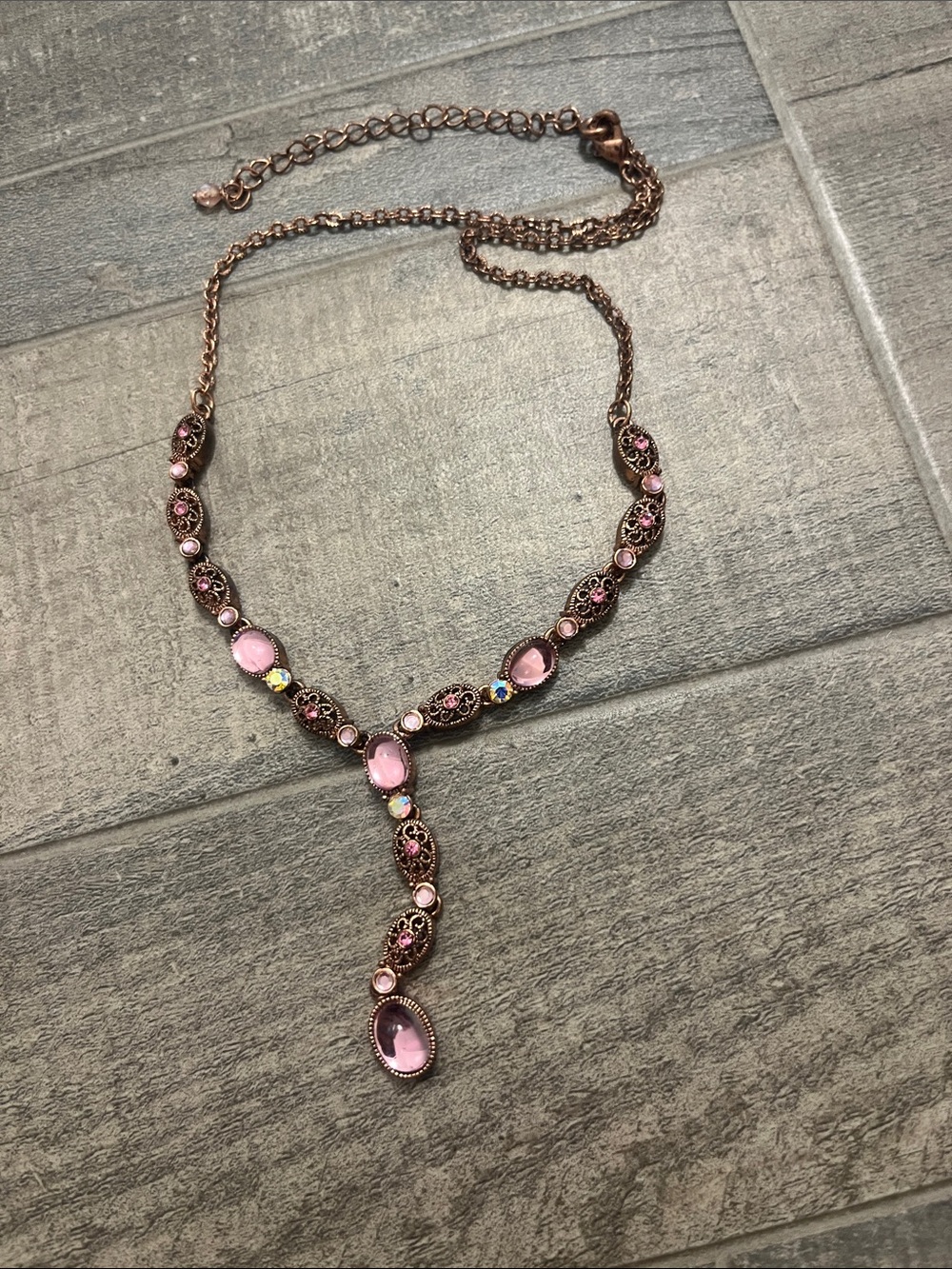 Avon Pink Crystal Y-Style Pendant Necklace